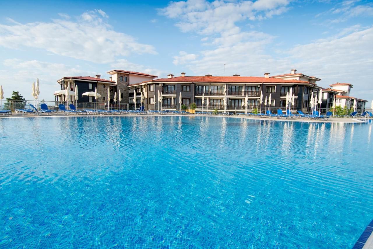 Курортные отели Nevis Resort & Aqua Park - All Inclusive Солнечный Берег-4